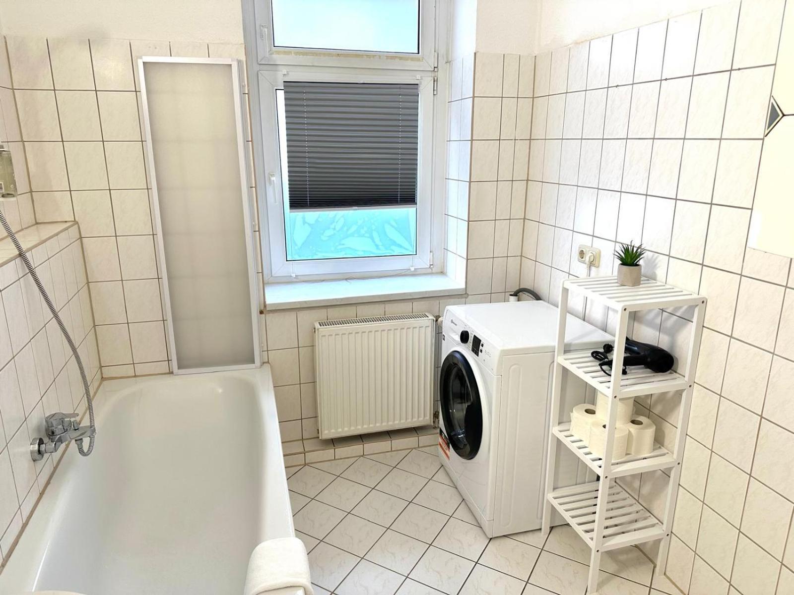 Raha Apartments - Grosses 3 Z-Apartment - Erdgeschoss - Domplatz - Vollausstattung Erfurt Esterno foto